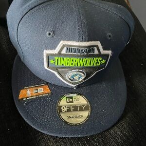 New Era Navy and Neon Green Minnesota Timberwolves 9FIFTY Snapback